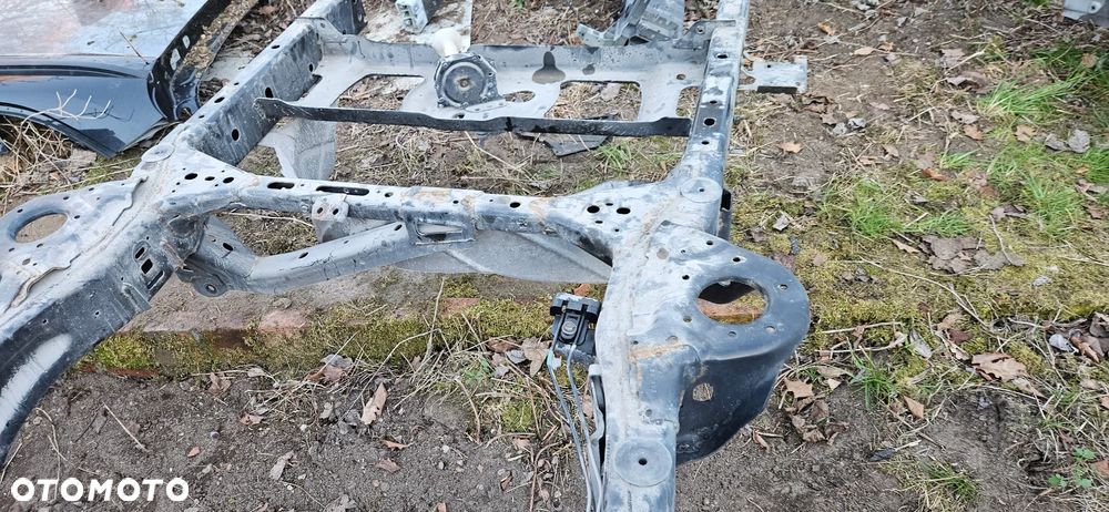 RAM 1500 V 5 2019- 4X4 5.7 HEMI QUAD CAB 1,5 Big Horn Rama samonośna Podwozie Poduszka ramy Osłona zbiornika Obudowa 52029964ac Przewód hamulcowy pompy ABS Instalacja ramy Wiązka kable Ucho Hak przedni Mocowanie 68323651AA 68323650AA - 11