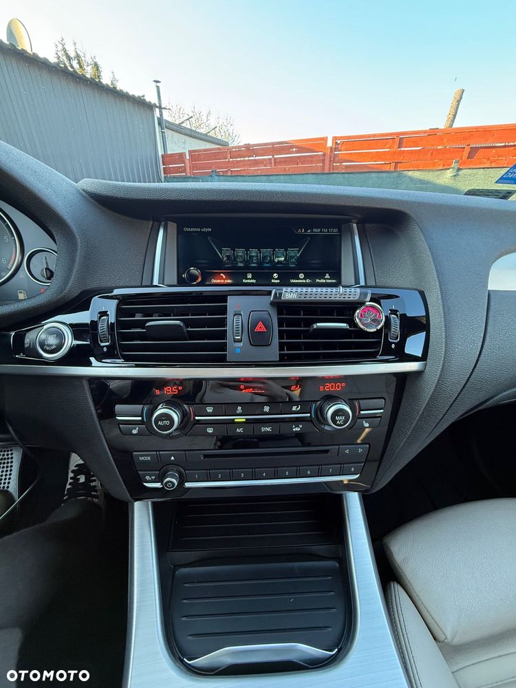 BMW X4 xDrive20d - 12