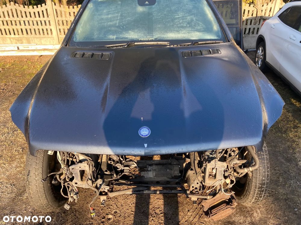 MERCEDES gl 166 kompletna maska kolor 755 - 1