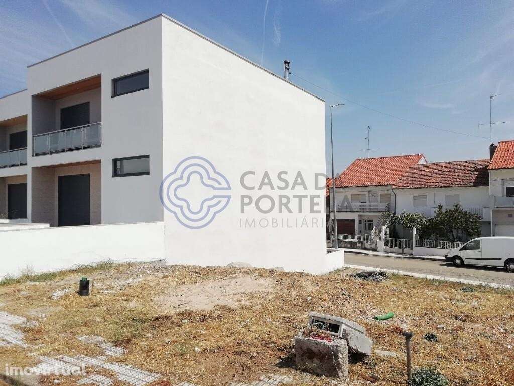 Terreno, Miranda do Douro, Bragança - Grande imagem: 2/20