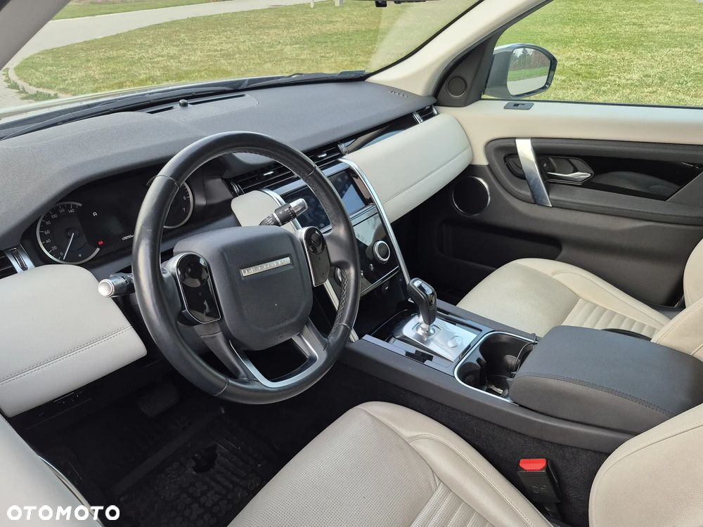 Land Rover Discovery Sport 2.0 P250 mHEV S - 11