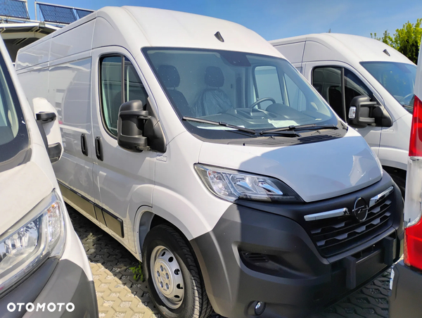 Opel movano