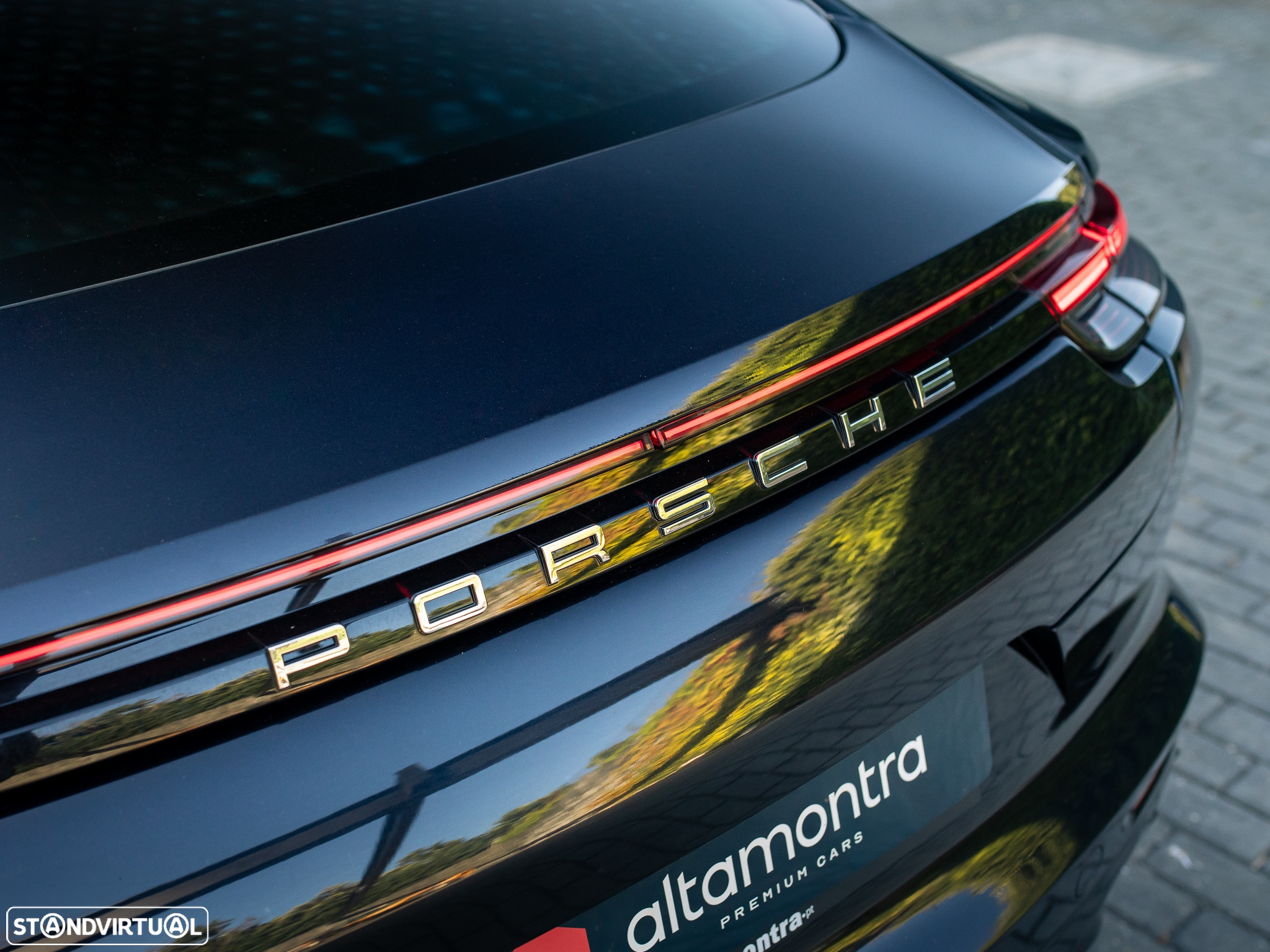Porsche Panamera 4 E-Hybrid - 15