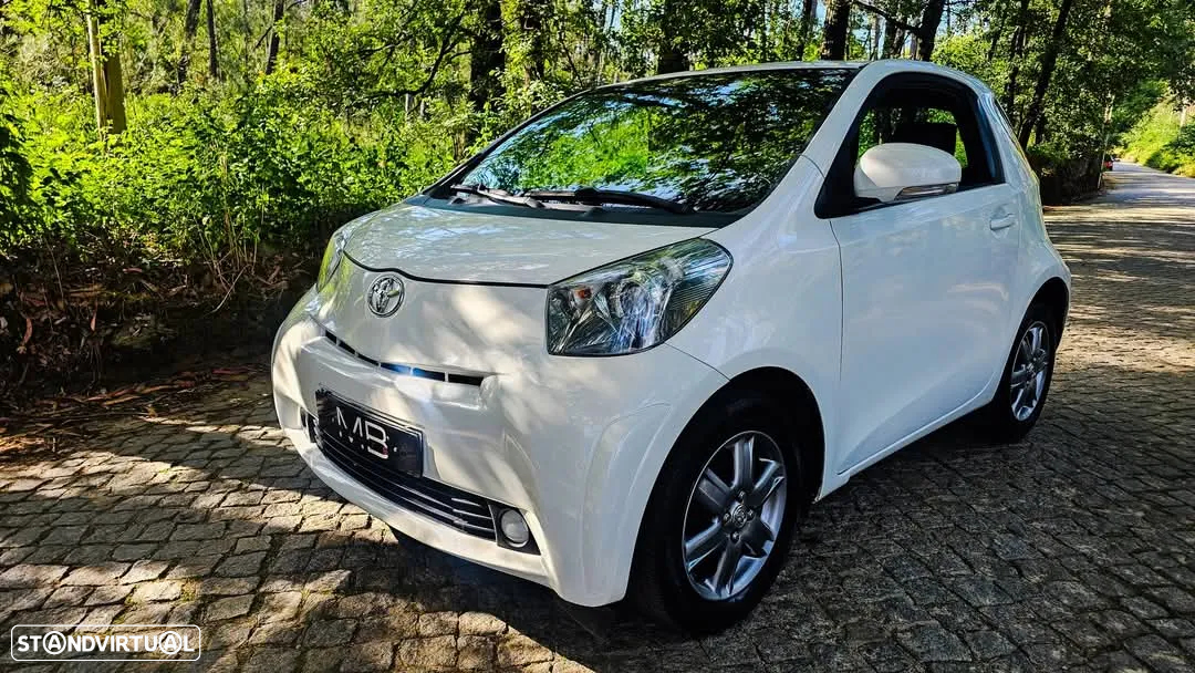 Toyota iQ 1.0 VVT-i Essential+AC - 18