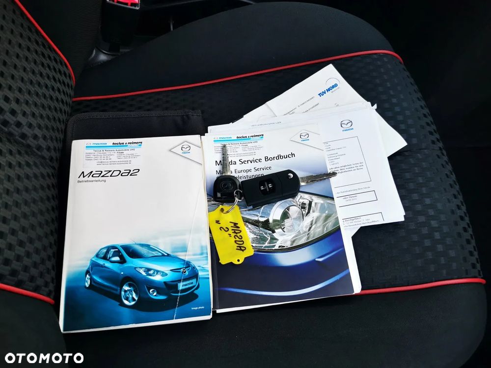 Mazda 2 - 17
