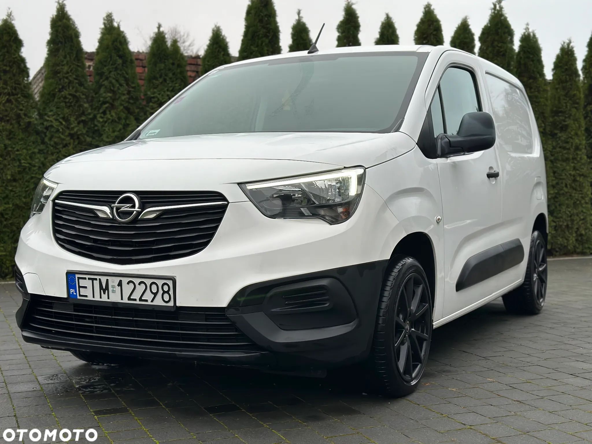Opel COMBO - 1