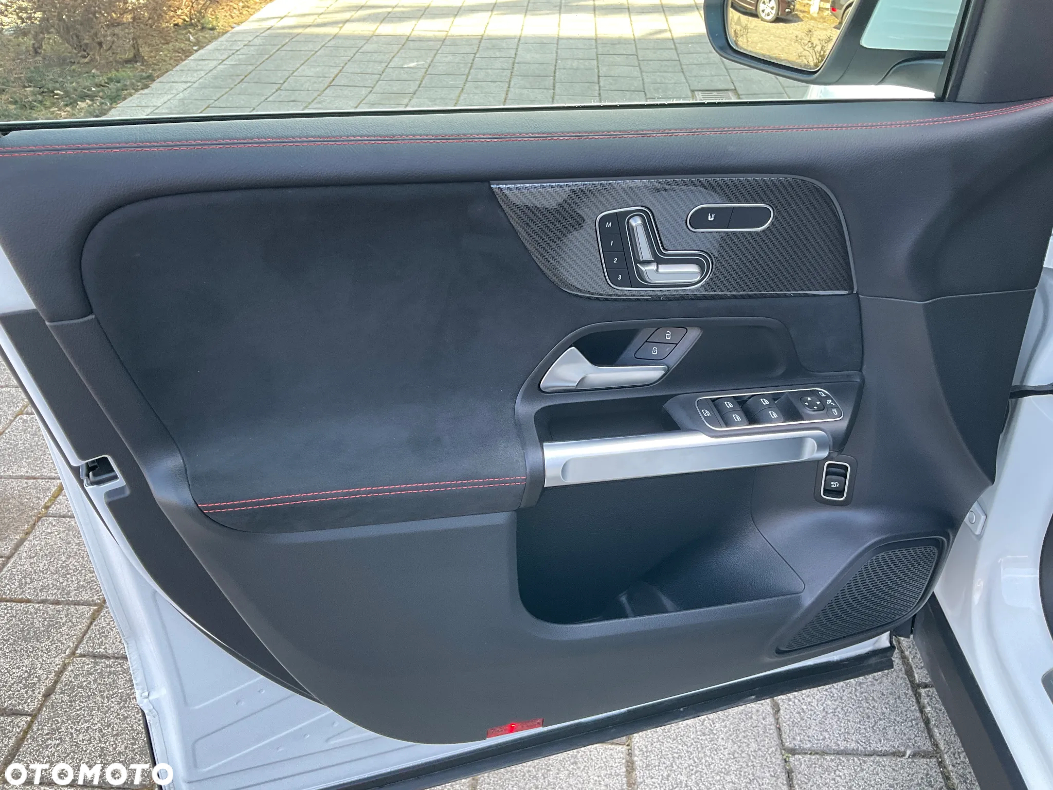 Mercedes-Benz GLB 200 d AMG Line 8G-DCT - 9