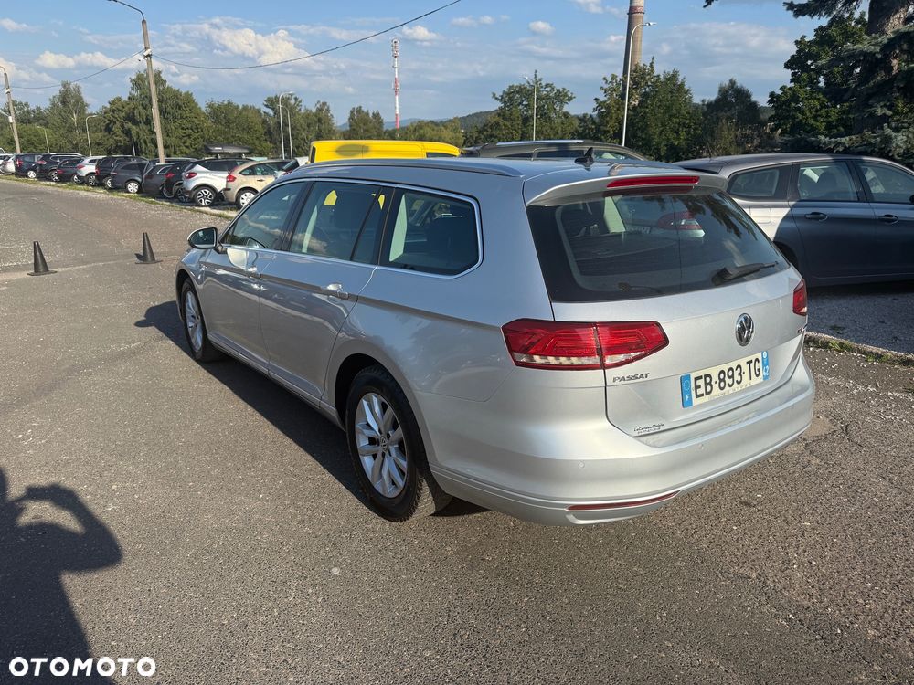 Volkswagen Passat ver-variant-1-6-tdi-scr-dsg-comfortline - 7