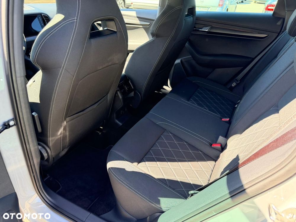 Skoda Karoq 2.0 TDI SCR 4x4 Sportline DSG - 7
