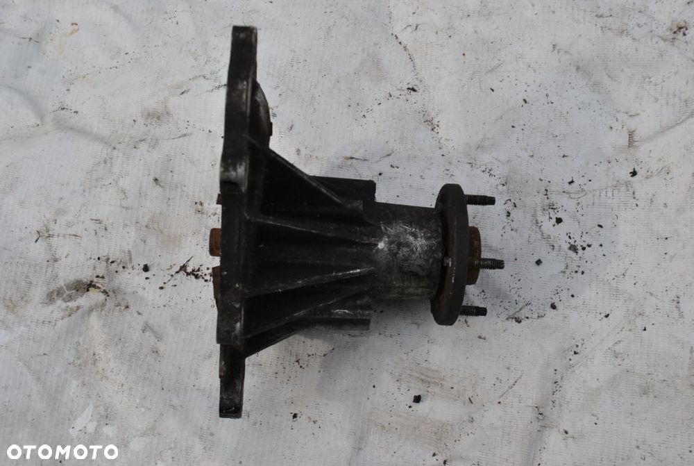 Pompa wody Maxity Cabstar 2.5 DCI - 2