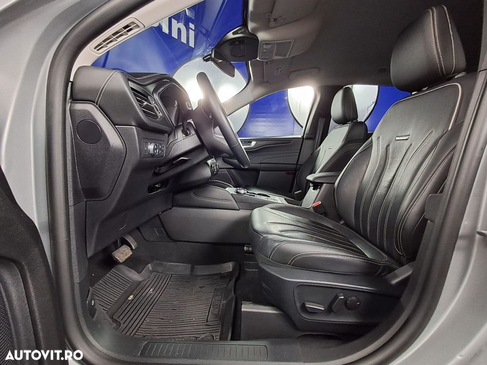 Ford Kuga - 11