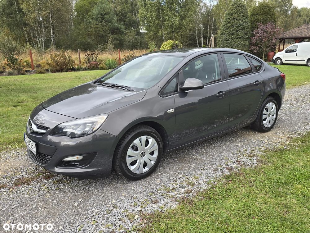 Opel Astra IV 1.4 T Enjoy EU6 - 23