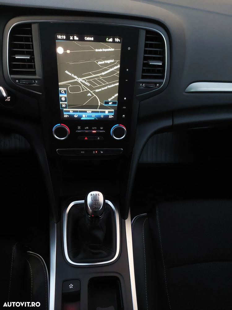 Renault Megane ENERGY dCi 110 Start & Stop Bose Edition - 16