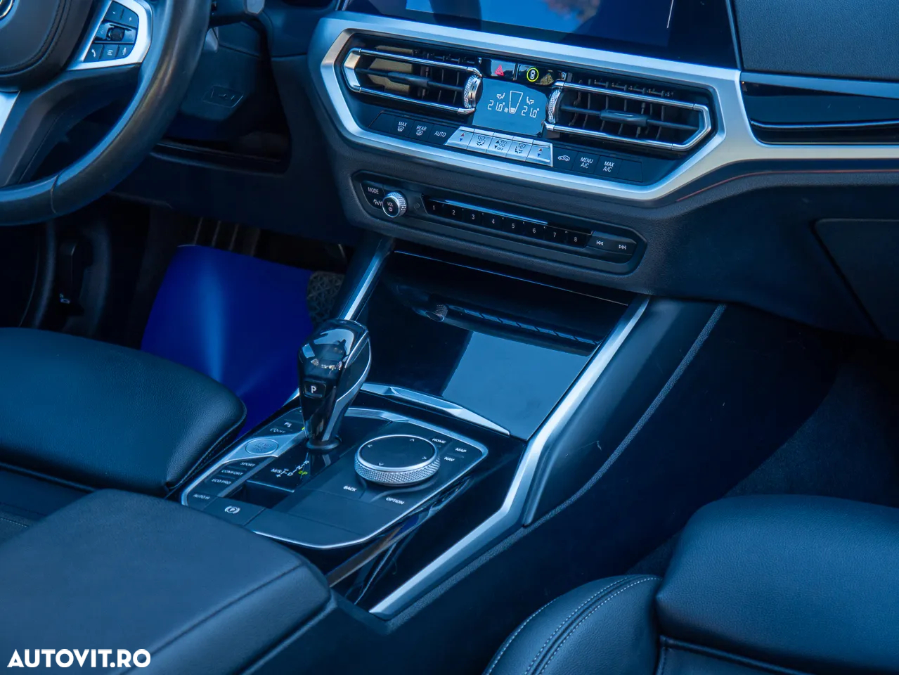 BMW Seria 3 330i AT - 31