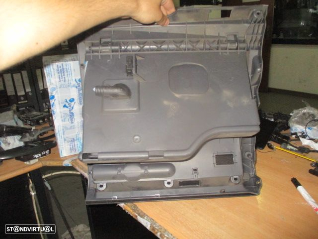 Porta Luvas 5M1857097 VW POLO 2009 PRETO - 3