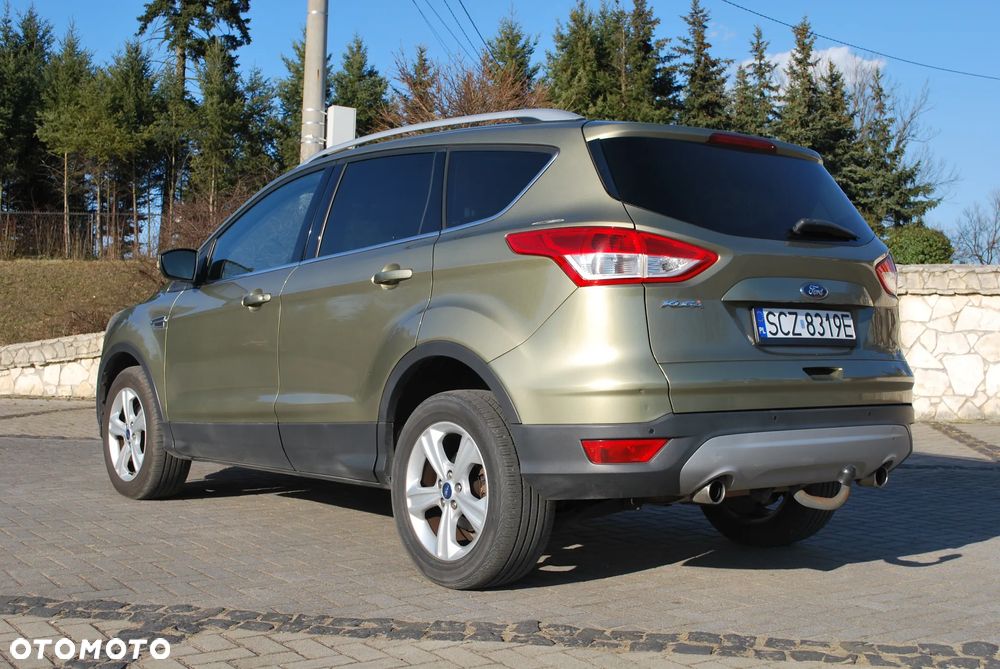 Ford Kuga 2.0 TDCi 2x4 Titanium - 5