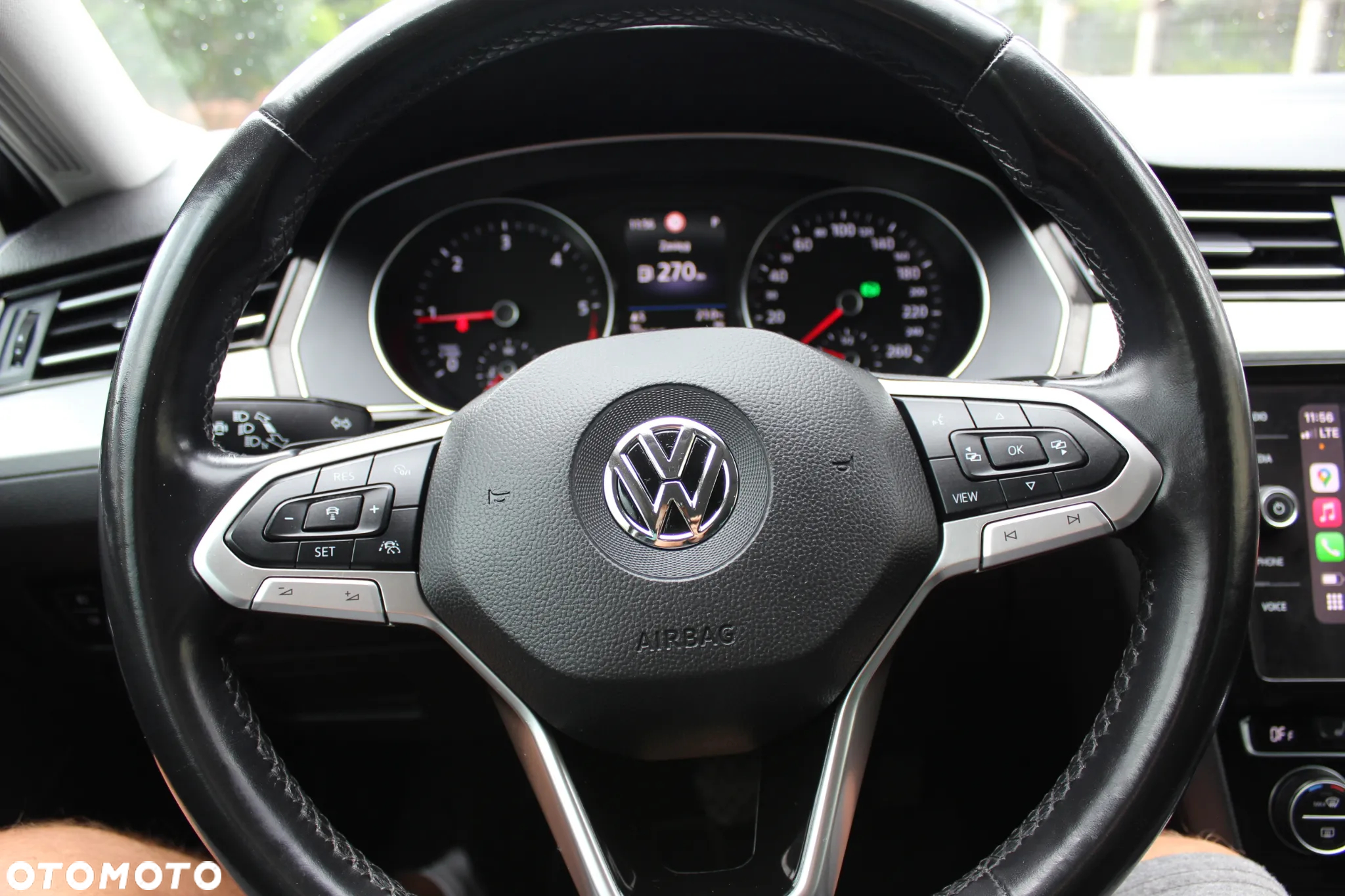 Volkswagen Passat Variant 2.0 TDI SCR DSG Business - 19