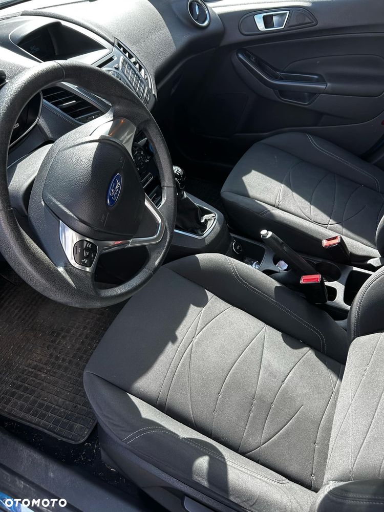 Ford Fiesta 1.0 EcoBoost Titanium - 9