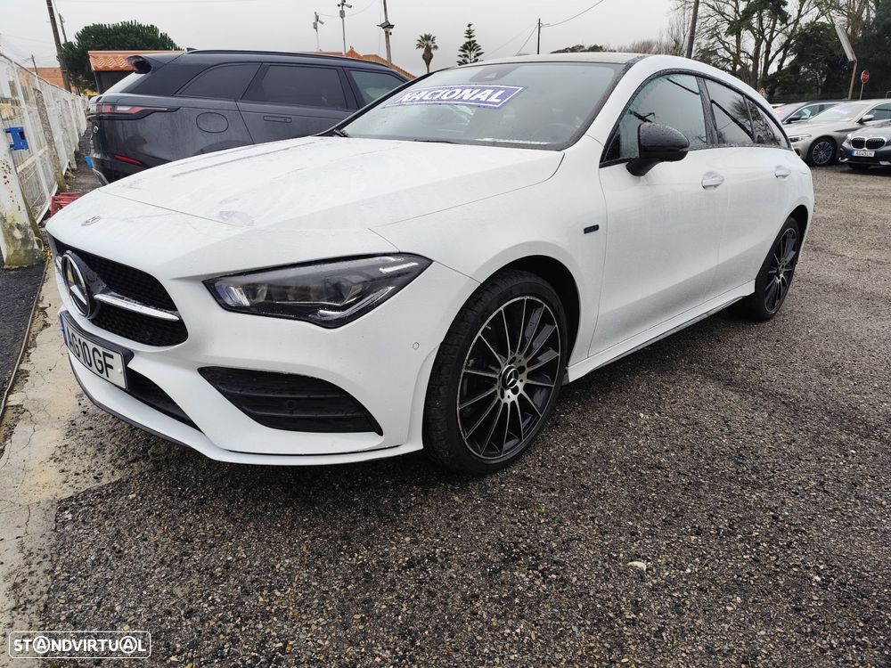 Mercedes-Benz CLA 250 e Shooting Brake AMG Line - 9