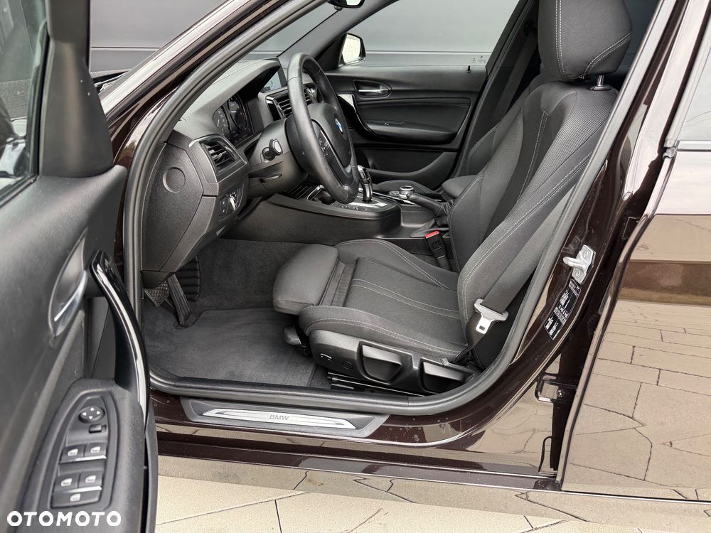 BMW Seria 1 120i Sport Line Shadow sport - 29