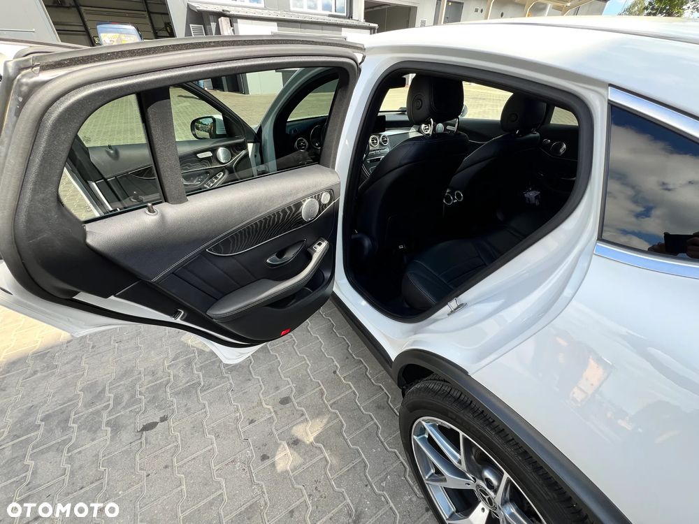 Mercedes-Benz GLC 300 d 4-Matic - 15
