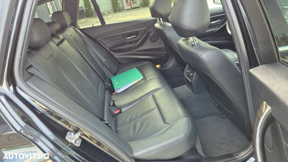 BMW Seria 3 320d xDrive Aut. Luxury Line - 17