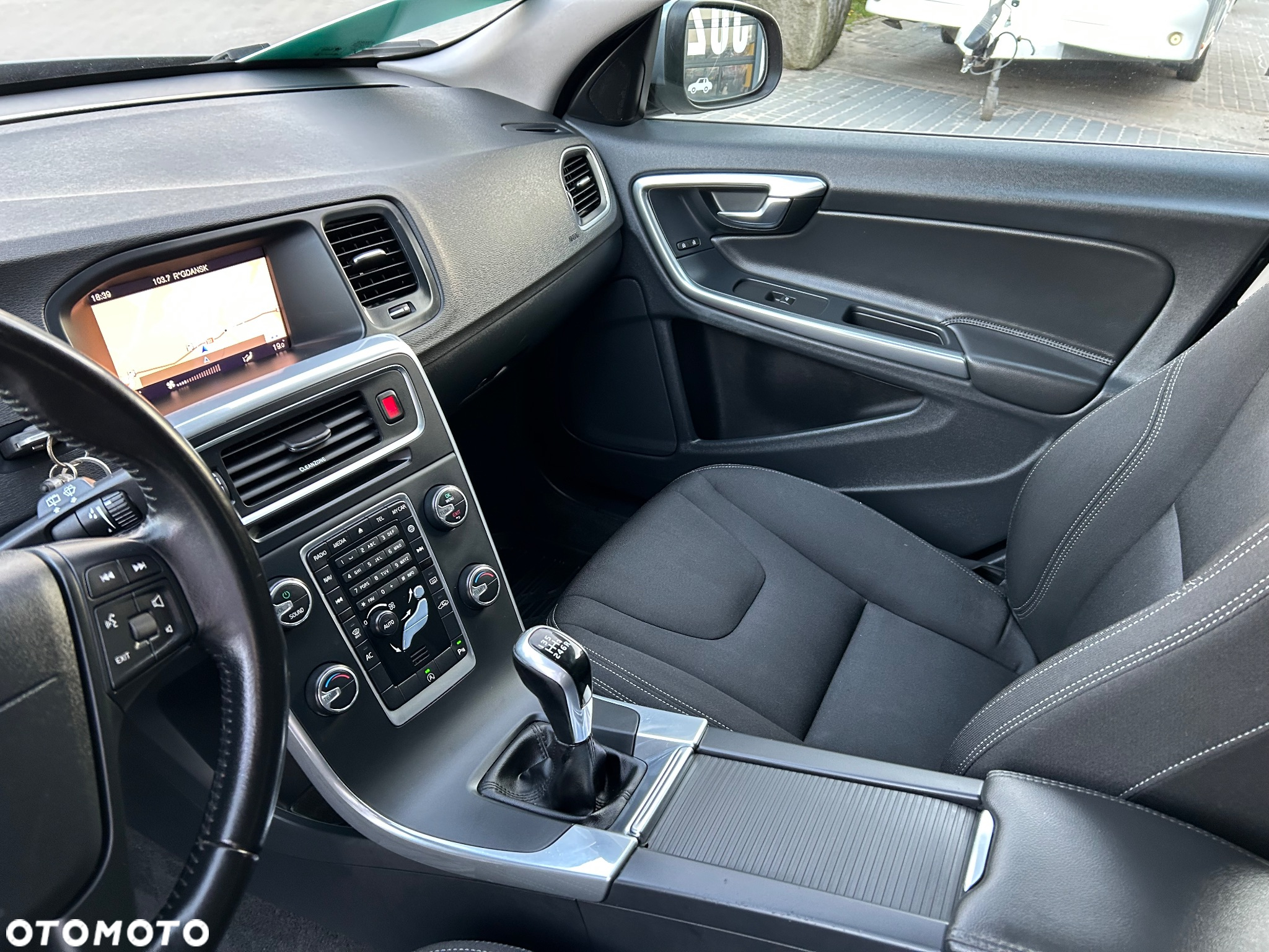 Volvo V60 D2 Drive-E Dynamic Edition (Momentum) - 12