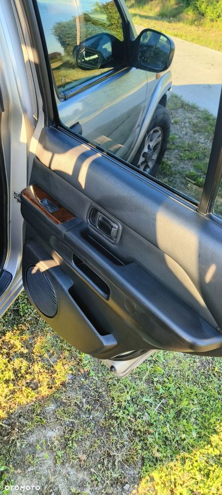 Nissan Pathfinder 3.5 V6 - 14