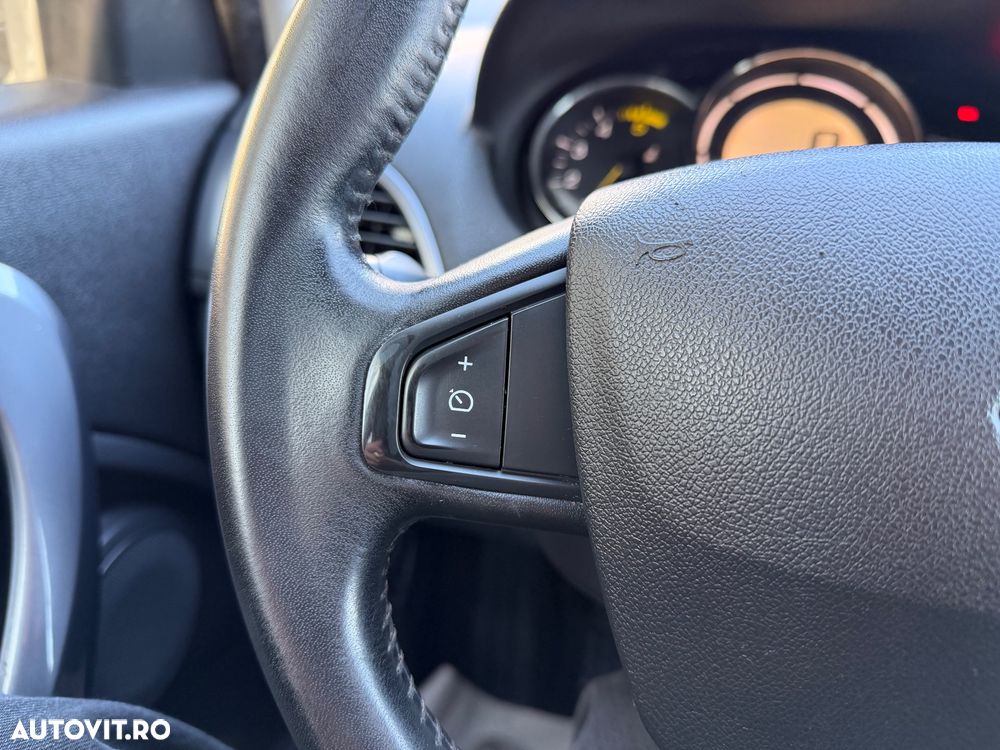 Renault Megane Grandtour ENERGY dCi 110 EXPERIENCE - 15