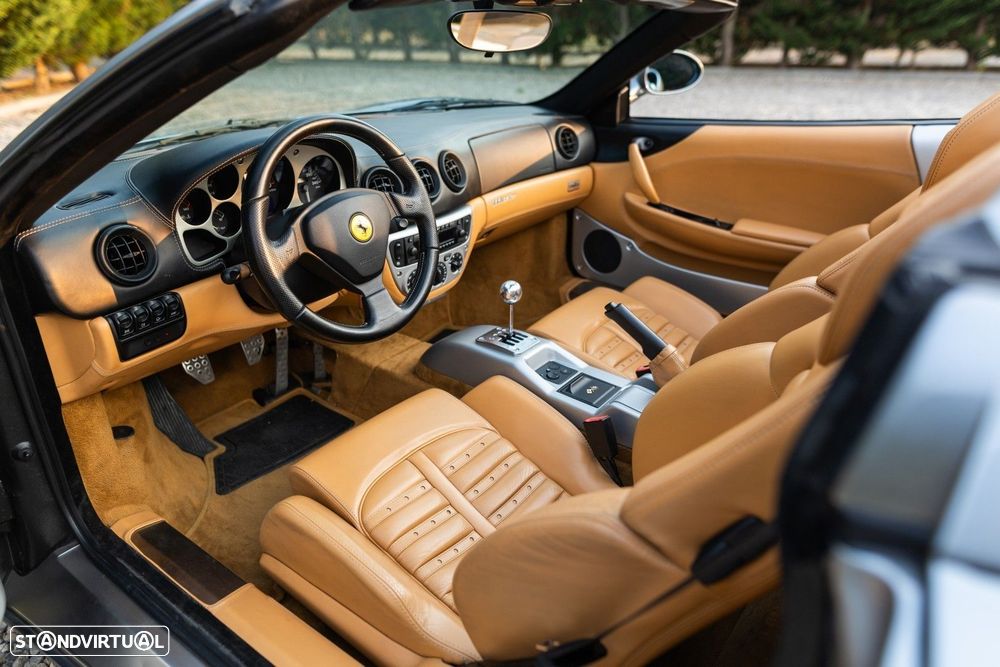 Ferrari 360 Spider - 37