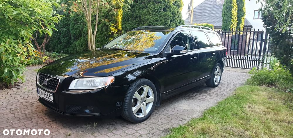 Volvo V70 2.0 Momentum - 1
