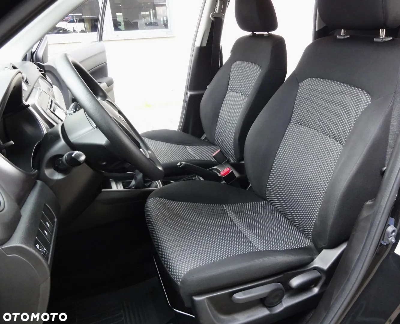 Suzuki Vitara 1.0 Boosterjet Comfort 2WD - 19