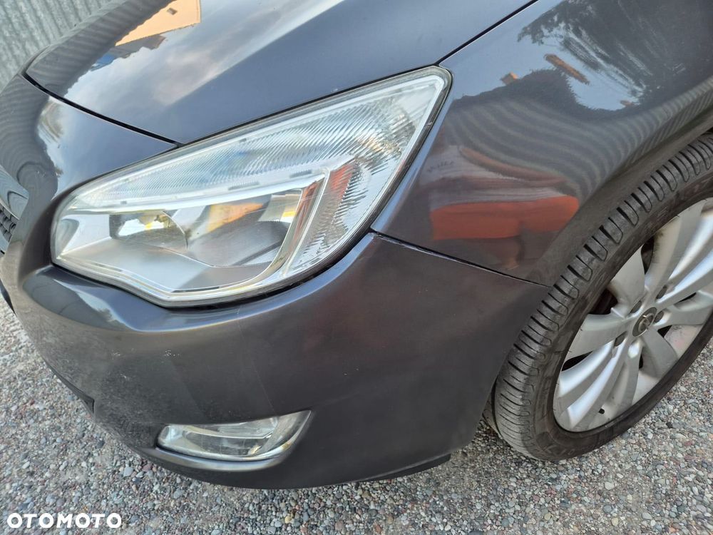 Opel Astra 2010 photo 5