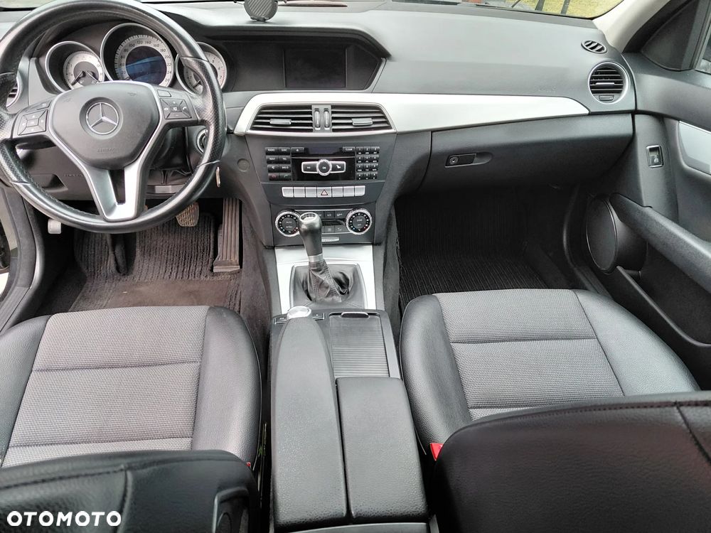 Mercedes-Benz Klasa C 180 BlueEFFICIENCY - 9