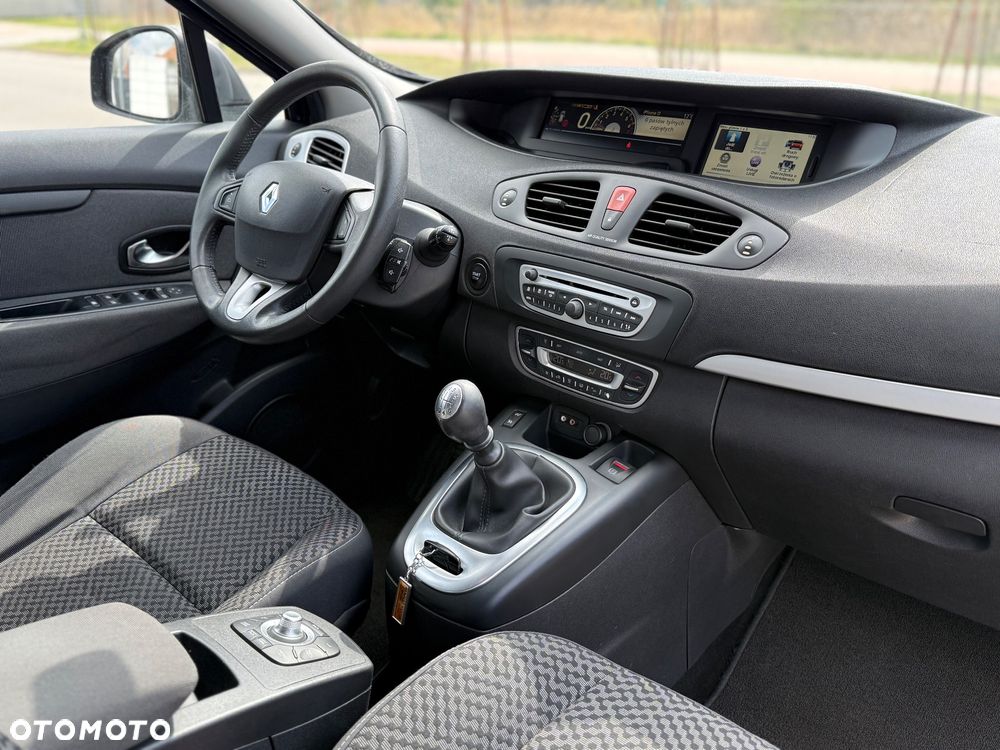 Renault Scenic 1.6 16V Expression - 17