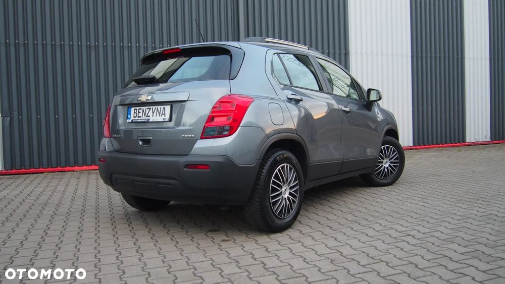 Chevrolet Trax 1.6 LS - 9