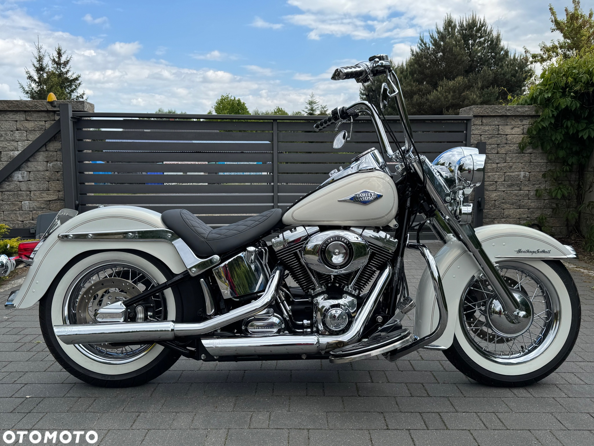 Harley-Davidson Softail Heritage Classic - 11