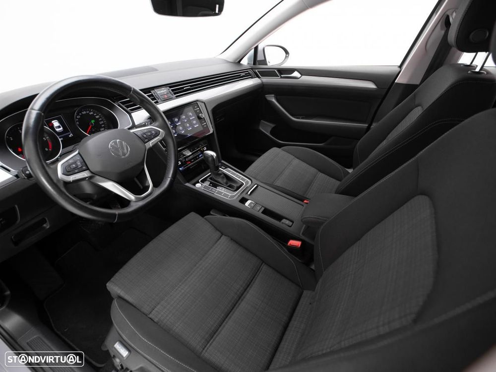 VW Passat 2.0 TDI Business DSG - 7