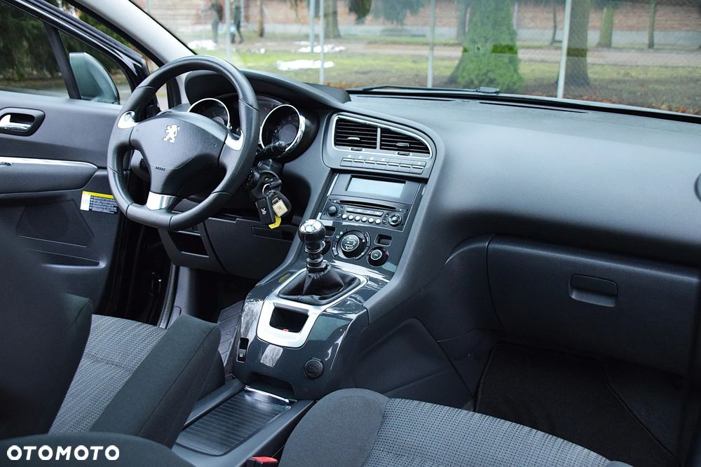 Peugeot 5008 HDI FAP 150 Style - 28