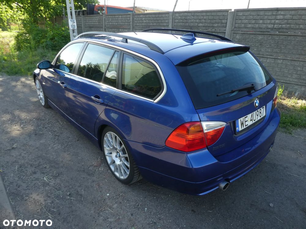BMW Seria 3 335i xDrive - 7
