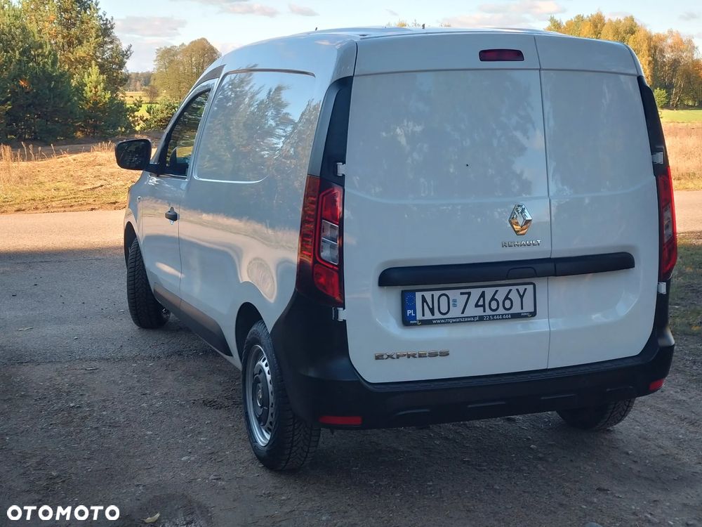 Renault Express - 4