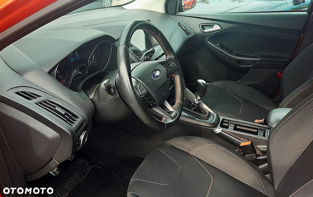 Ford Focus 1.5 EcoBoost Start-Stopp-System ST-Line - 10