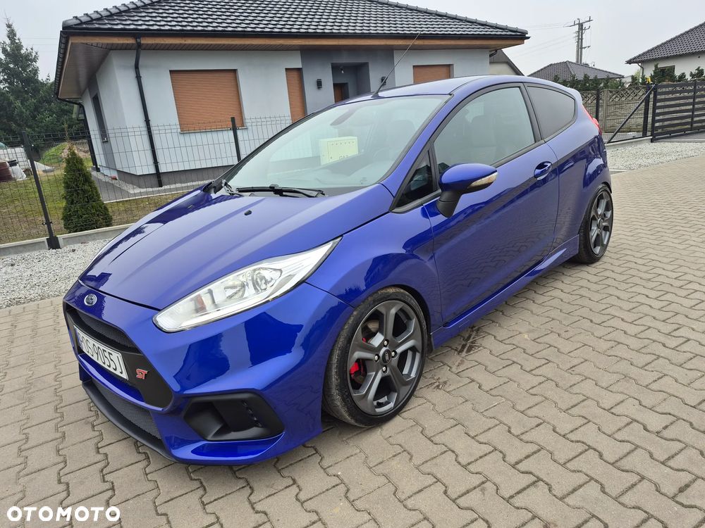 Ford Fiesta 1.6 EcoBoost ST - 21
