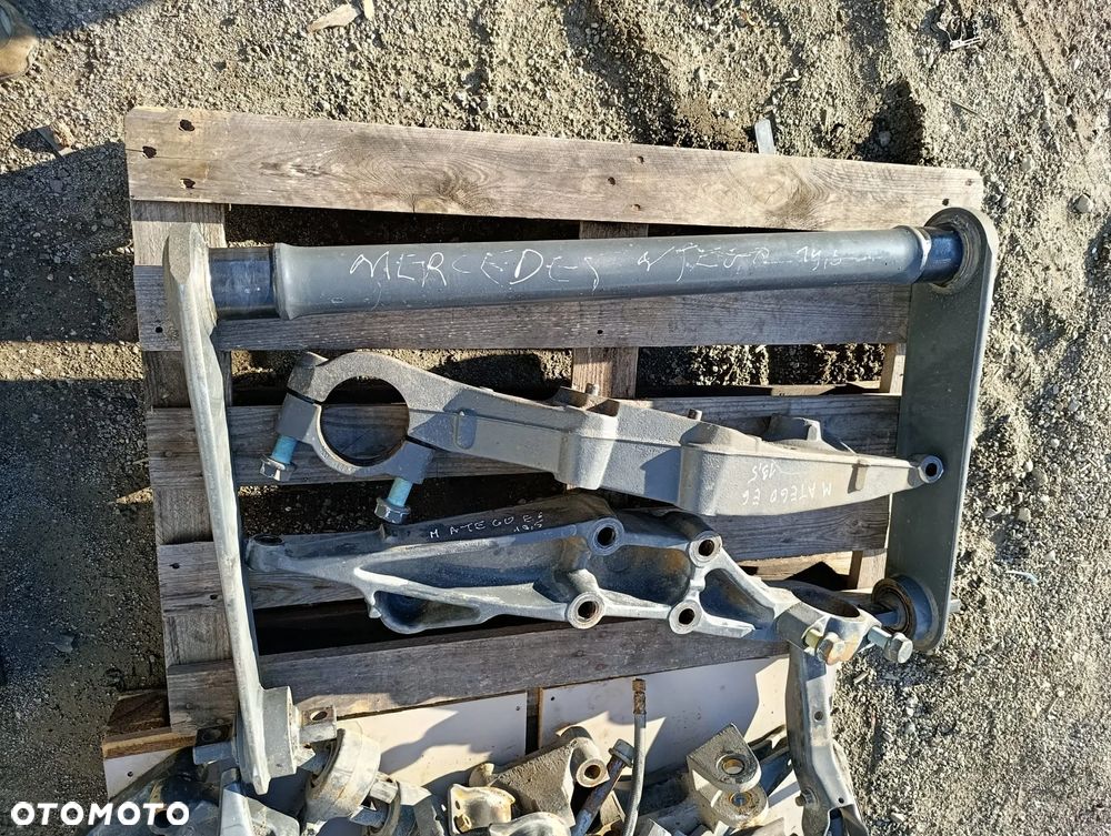 MOCOWANIE UCHWYT STABILIZATORA PODSTAWA PODUSZKI AMORTYZATORA PRAWE LEWE MERCEDES ATEGO 19.5 - 1