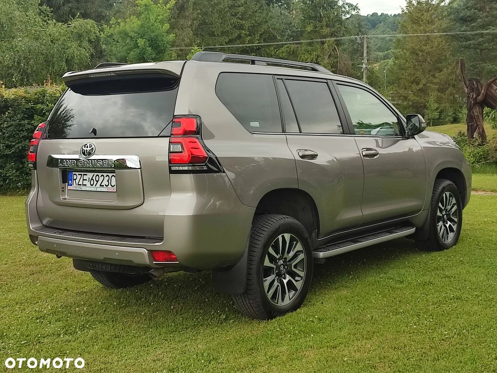 Toyota Land Cruiser LC 2.8 D-4D Prestige - 8
