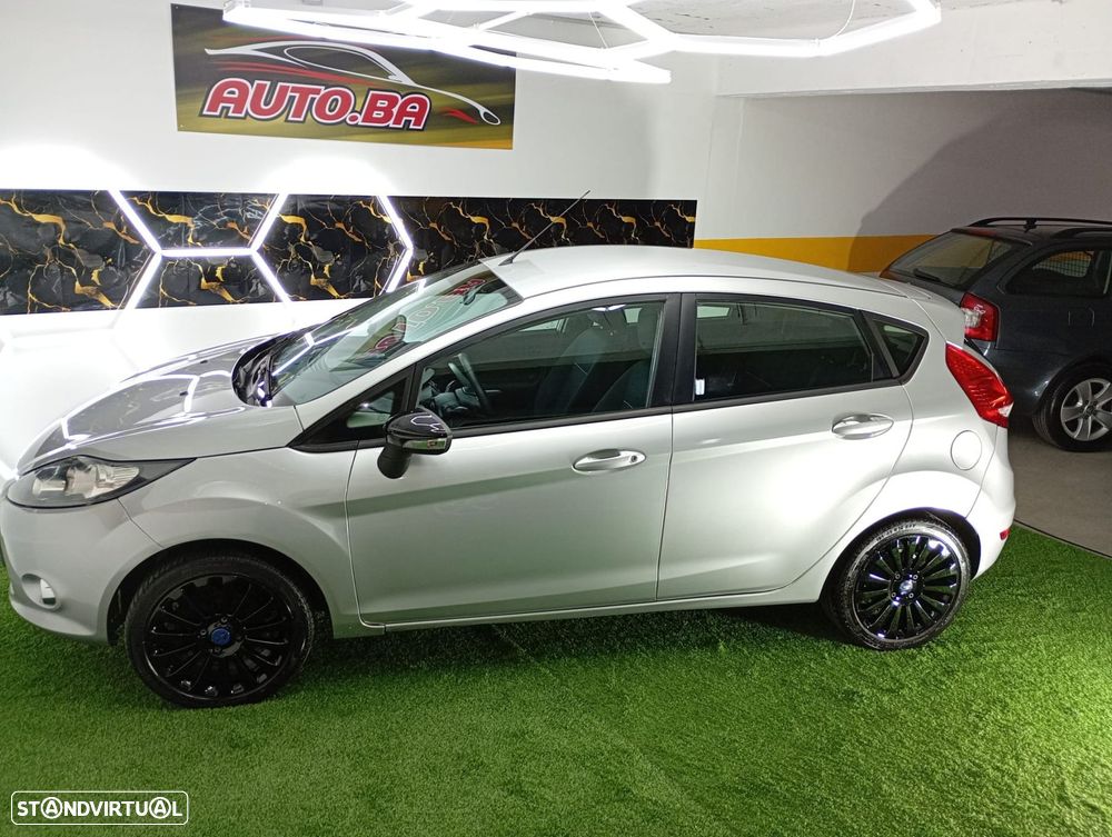 Ford Fiesta 1.4 TDCI Titanium - 24