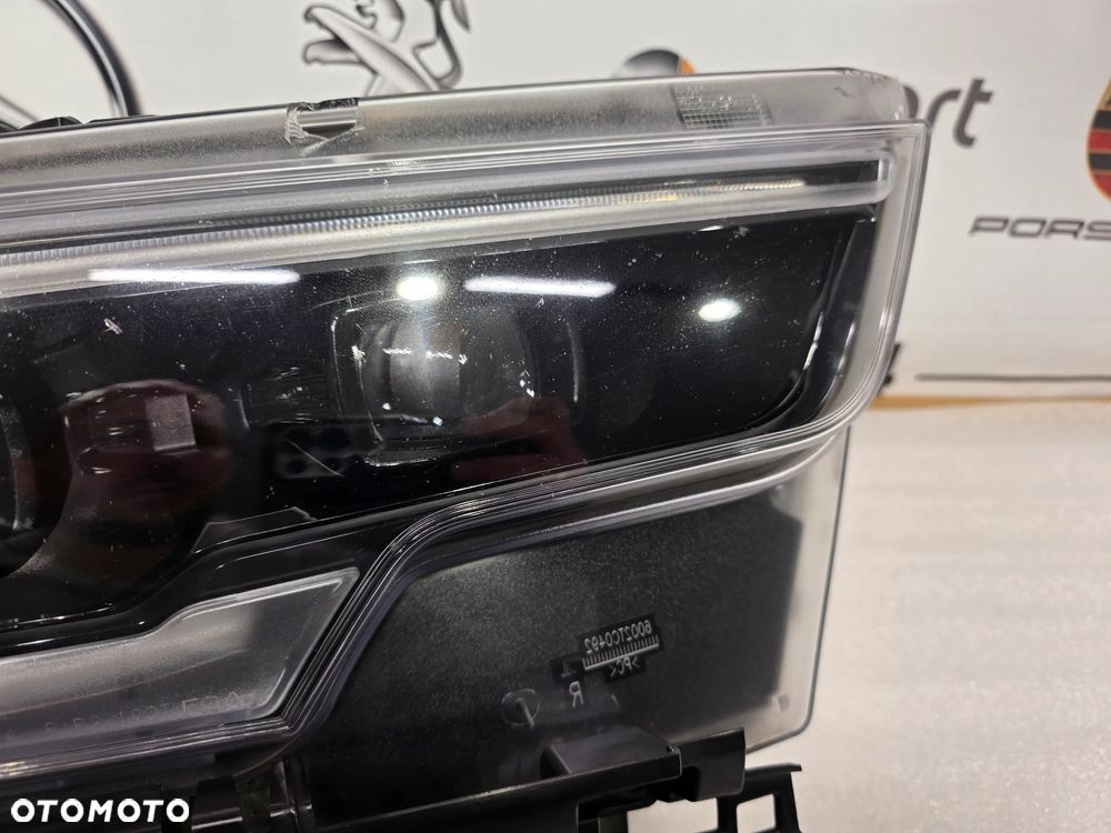 DODGE RAM V 1500 19- BLACK EDITION DYNAMIC IV PRAWA LAMPA PRZEDNIA PRZÓD , NR LE17F6410 / F00HTC705406 / P68477264AA , NR AUKCJI LPP155 - 5