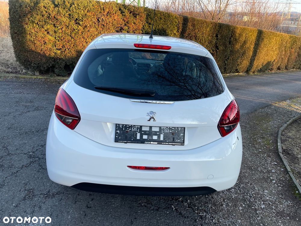 Peugeot 208 PureTech 68 Like - 11