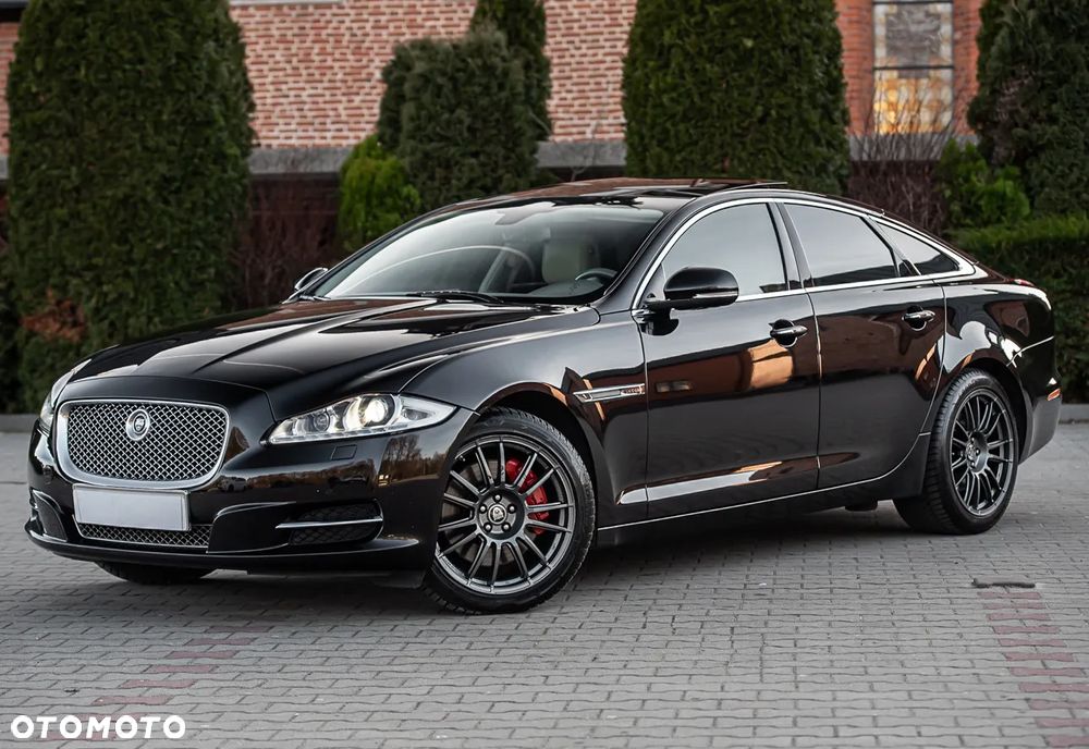Jaguar XJ - 6
