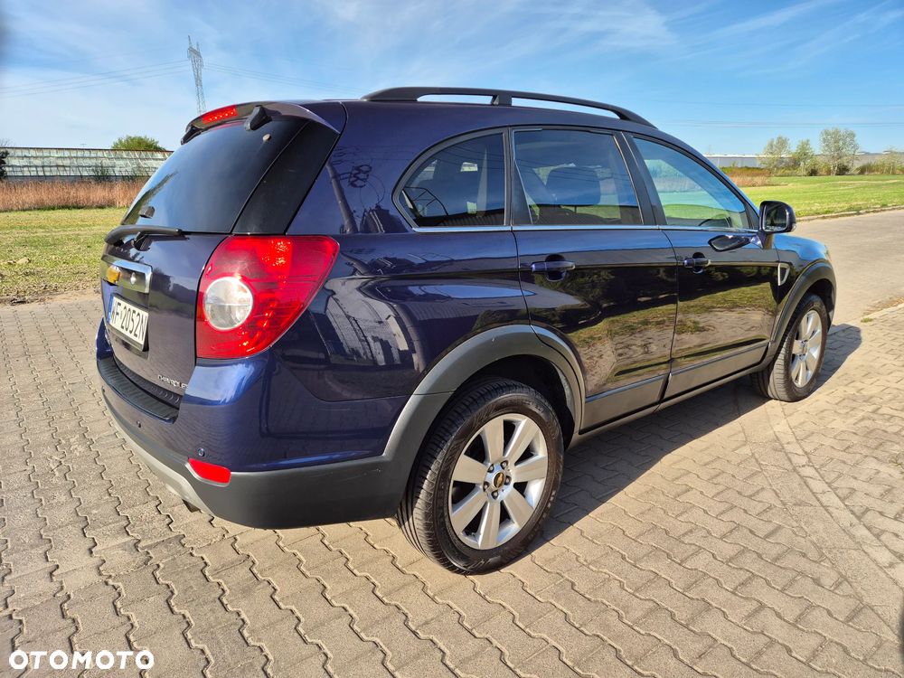 Chevrolet Captiva 2.0 d High - 3